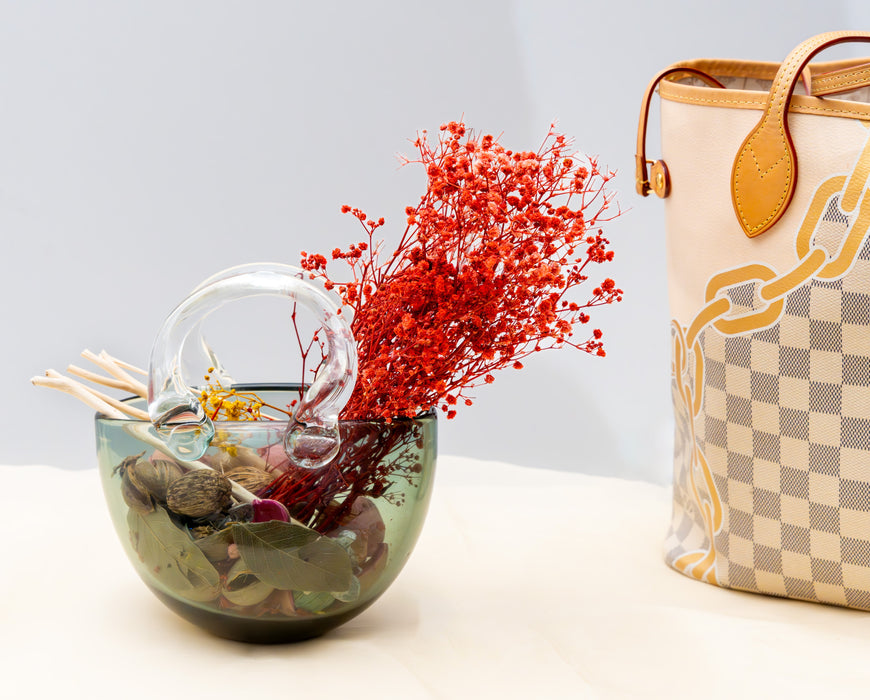 THE "HANDBAG" VASE