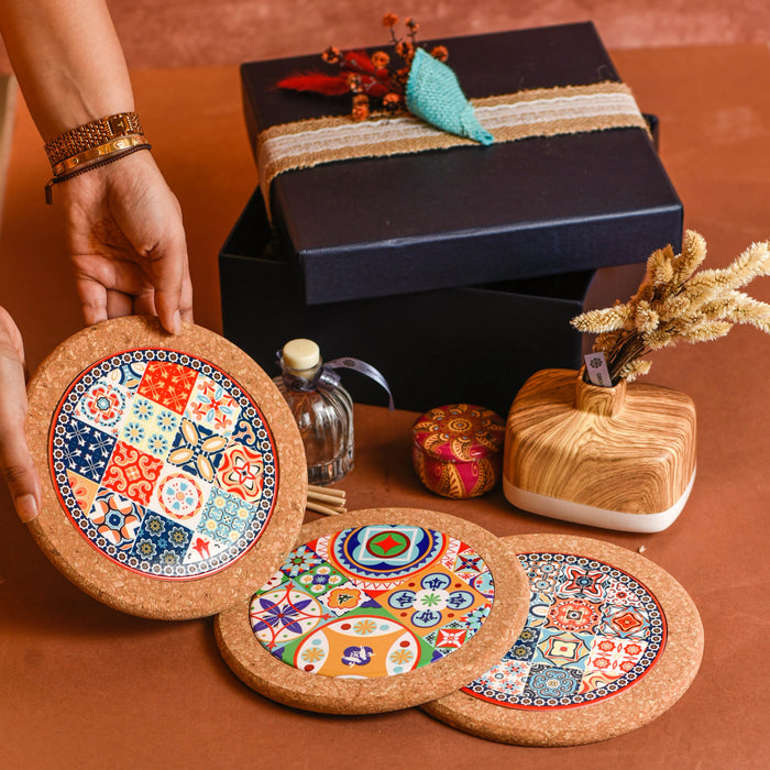 Placemats and Wood Vase Set ( Women's Range)