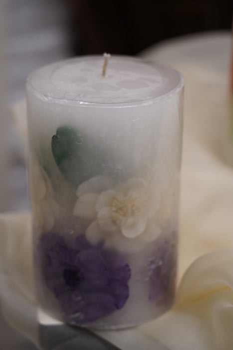 DRIED FLOWER BOTANICAL PILLAR CANDLES