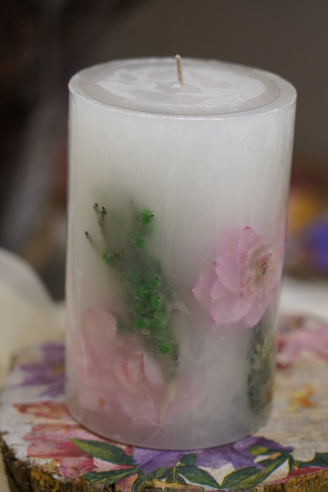 DRIED FLOWER BOTANICAL PILLAR CANDLES